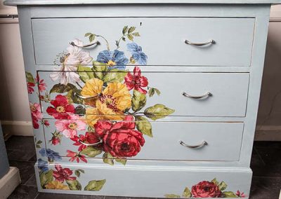 Plank-top vintage pine chest of drawers, painted in Frenchic 'Mother Duck, with a transfer applied, and the whole piece has be protected with three layers of Finishing Coat. £140.
