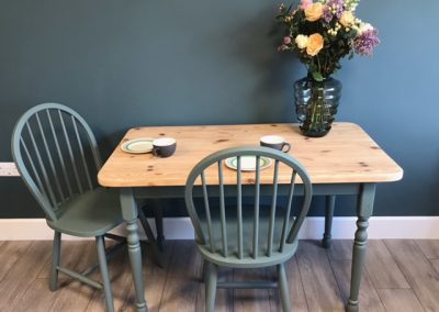 Steaming Green Table and Chairs